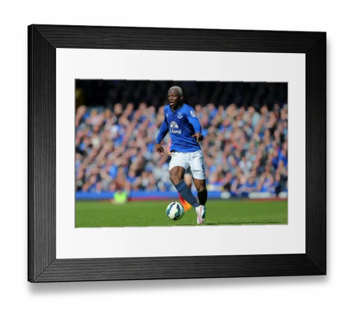 Framed Print : Arouna Kone's Thrilling Performance: Everton vs Southampton at Goodison Park - Barclays Premier League Framed Print : Arouna Kone's Thrilling Performance: Everton vs Southampton at Goodison Park - Barclays Premier League