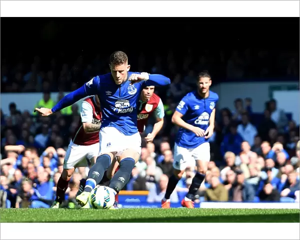 Barclays Premier League - Everton v Burnley - Goodison Park