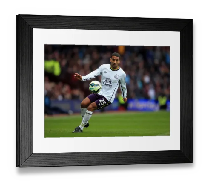 Framed Print : Everton's Aaron Lennon in Action: Premier League Showdown at Villa Park - Everton vs. Aston Villa Framed Print : Everton's Aaron Lennon in Action: Premier League Showdown at Villa Park - Everton vs. Aston Villa