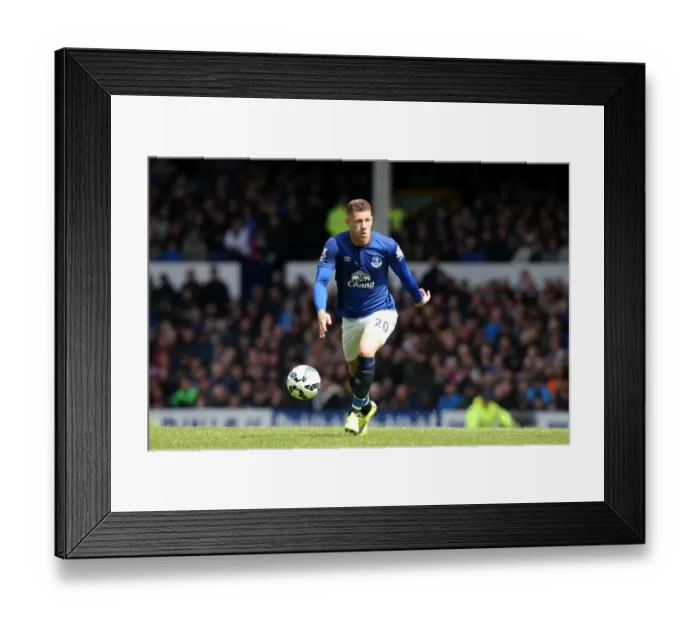 Framed Print : Everton's Ross Barkley in Action: Everton vs Sunderland, Premier League at Goodison Park