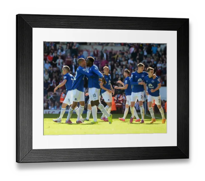 Framed Print : Romelu Lukaku Scores His Second Goal: Everton's Victory at West Ham United, Barclays Premier League Framed Print : Romelu Lukaku Scores His Second Goal: Everton's Victory at West Ham United, Barclays Premier League