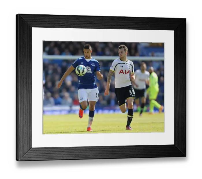 Framed Print : Barclays Premier League - Everton v Tottenham Hotspur - Goodison Park Framed Print : Barclays Premier League - Everton v Tottenham Hotspur - Goodison Park