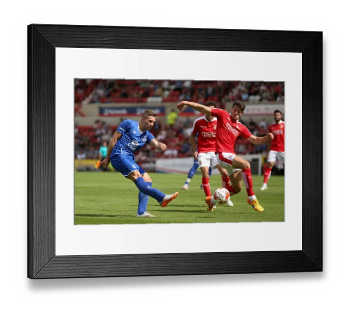 Framed Print : Deulofeu's Strike: Everton's Pre-Season Thriller at Swindon Town's County Ground Framed Print : Deulofeu's Strike: Everton's Pre-Season Thriller at Swindon Town's County Ground
