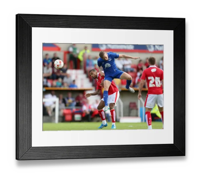Framed Print : Tom Cleverley in Action: Everton's Pre-Season Friendly vs. Swindon Town at The County Ground Framed Print : Tom Cleverley in Action: Everton's Pre-Season Friendly vs. Swindon Town at The County Ground