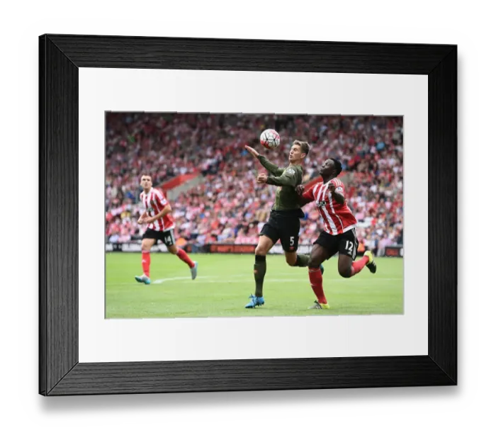Framed Print : Battle for the Ball: Wanyama vs. Stones - Southampton vs. Everton Framed Print : Battle for the Ball: Wanyama vs. Stones - Southampton vs. Everton