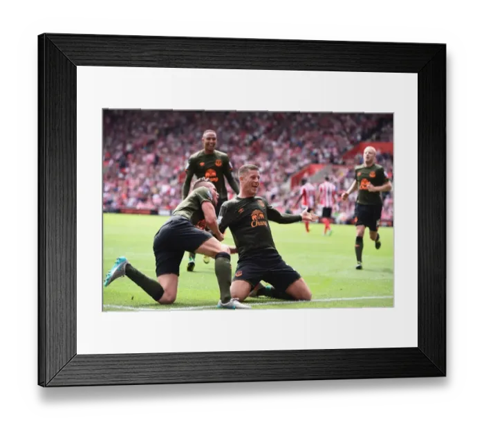 Framed Print : Everton's Ross Barkley Hat-Trick: Triumphing Over Southampton in the Premier League Framed Print : Everton's Ross Barkley Hat-Trick: Triumphing Over Southampton in the Premier League