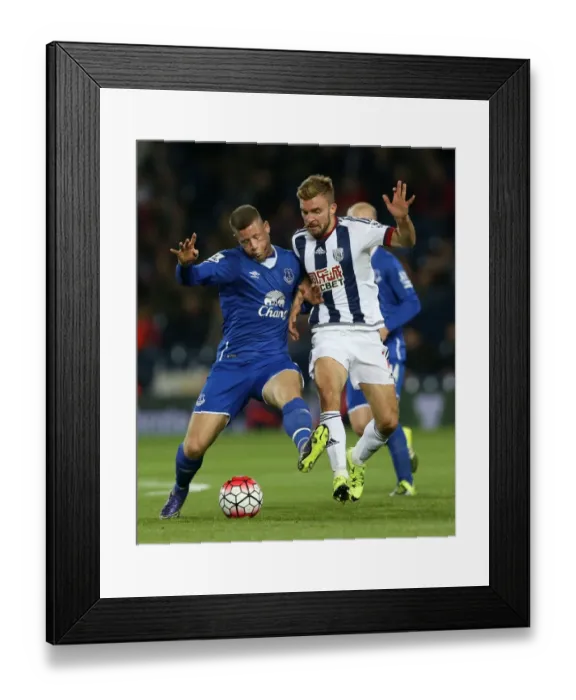 Framed Print : Battle for the Ball: Ross Barkley vs. James Morrison - Everton vs. West Bromwich Albion, Premier League Rivalry Framed Print : Battle for the Ball: Ross Barkley vs. James Morrison - Everton vs. West Bromwich Albion, Premier League Rivalry