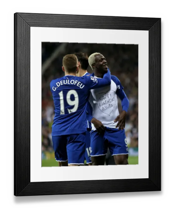Framed Print : Everton's Double Act: Kone and Deulofeu Celebrate Second Goal vs. West Bromwich Albion Framed Print : Everton's Double Act: Kone and Deulofeu Celebrate Second Goal vs. West Bromwich Albion