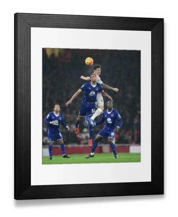 Framed Print : Battling for Control: Galloway vs. Bellerin - Arsenal vs. Everton, Premier League Framed Print : Battling for Control: Galloway vs. Bellerin - Arsenal vs. Everton, Premier League