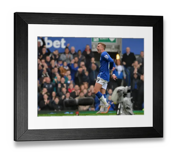 Framed Print : Barclays Premier League - Everton v Sunderland - Goodison Park