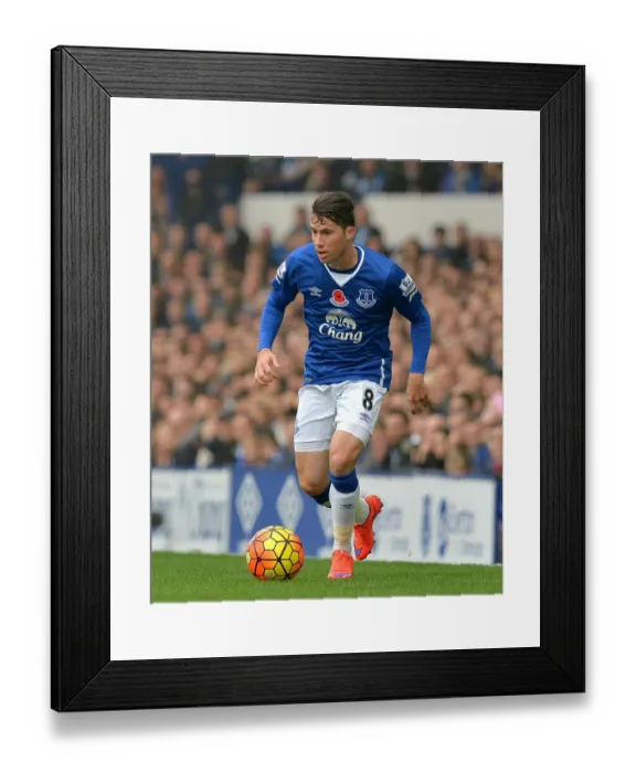 Framed Print : Bryan Oviedo in Action: Everton vs Sunderland at Goodison Park, Barclays Premier League Framed Print : Bryan Oviedo in Action: Everton vs Sunderland at Goodison Park, Barclays Premier League