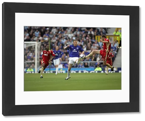 The Moment of Triumph: Duncan Ferguson's Toe-poked Goal for Everton