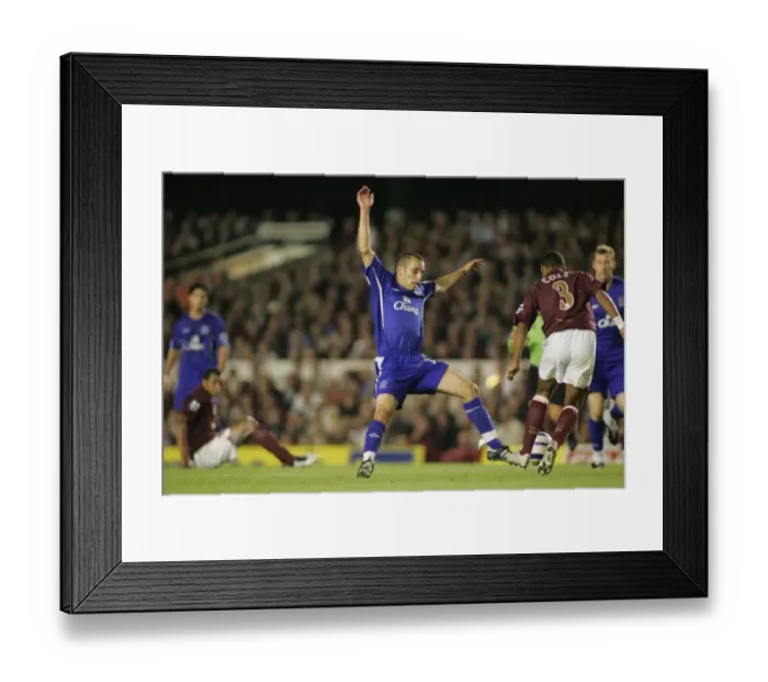 Framed Print : Leon Osman