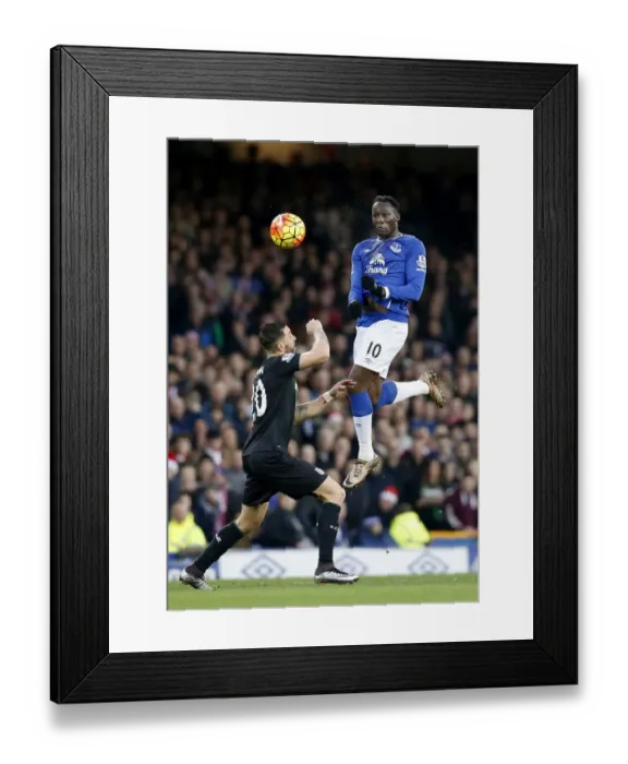 Framed Print : Everton's Lukaku Outjumps Cameron: Aerial Battle at Goodison Park Framed Print : Everton's Lukaku Outjumps Cameron: Aerial Battle at Goodison Park