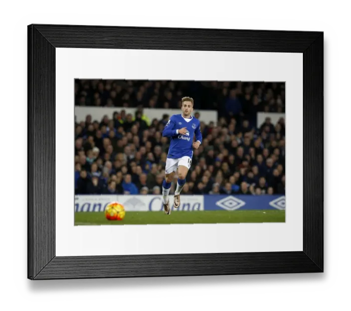 Framed Print : Deulofeu in Action: Everton vs Stoke City, Premier League - Goodison Park Framed Print : Deulofeu in Action: Everton vs Stoke City, Premier League - Goodison Park