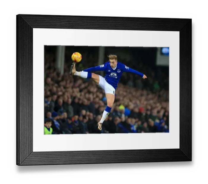Framed Print : Deulofeu's Determination: Everton's Battle in Capital One Cup Semi-Final vs Manchester City (First Leg at Goodison Park) Framed Print : Deulofeu's Determination: Everton's Battle in Capital One Cup Semi-Final vs Manchester City (First Leg at Goodison Park)