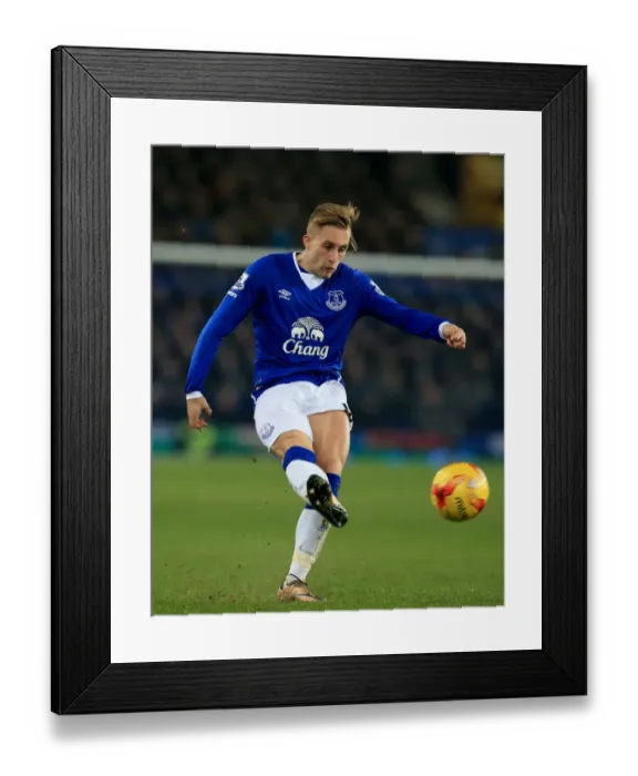 Framed Print : Deulofeu in Action: Everton vs Manchester City - Capital One Cup Semi-Final - First Leg at Goodison Park Framed Print : Deulofeu in Action: Everton vs Manchester City - Capital One Cup Semi-Final - First Leg at Goodison Park