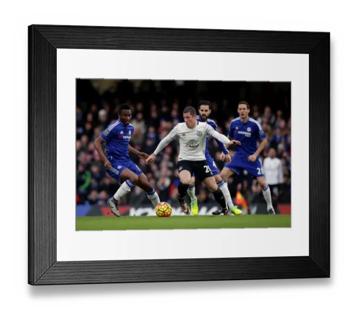 Framed Print : Barclays Premier League - Chelsea v Everton - Stamford Bridge Framed Print : Barclays Premier League - Chelsea v Everton - Stamford Bridge