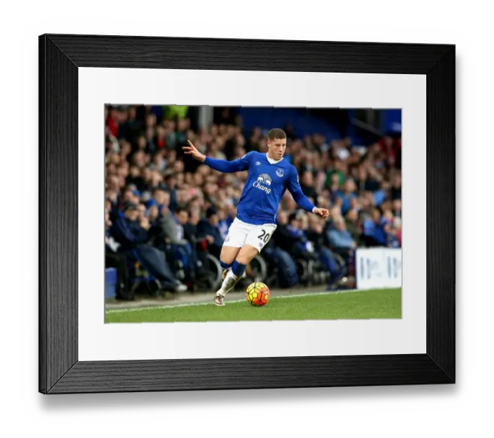 Framed Print : Evertons Ross Barkley in action Framed Print : Evertons Ross Barkley in action