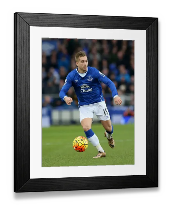Framed Print : Deulofeu's Shining Performance: Everton vs Swansea City, Premier League - Goodison Park