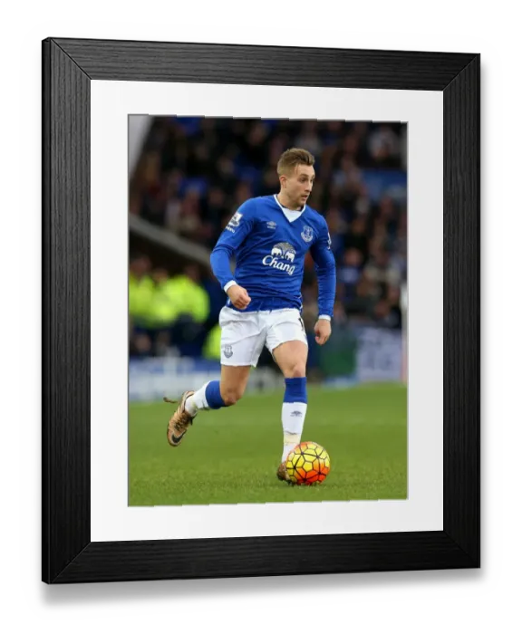 Framed Print : Deulofeu in Action: Everton vs Swansea City, Premier League - Goodison Park Framed Print : Deulofeu in Action: Everton vs Swansea City, Premier League - Goodison Park