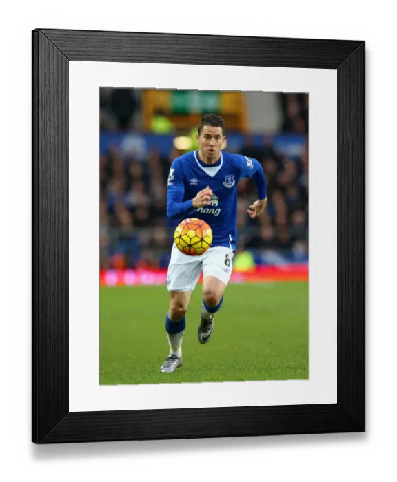 Framed Print : Everton's Bryan Oviedo in Action: Everton vs Swansea City at Goodison Park, Premier League Framed Print : Everton's Bryan Oviedo in Action: Everton vs Swansea City at Goodison Park, Premier League