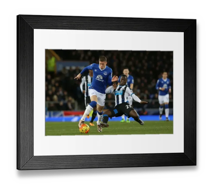 Framed Print : Barclays Premier League - Everton v Newcastle United - Goodison Park Framed Print : Barclays Premier League - Everton v Newcastle United - Goodison Park