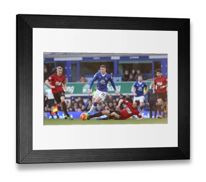 Framed Print : Battling for Control: Ross Barkley vs. Jonathan Evans - Everton vs. West Bromwich Albion Framed Print : Battling for Control: Ross Barkley vs. Jonathan Evans - Everton vs. West Bromwich Albion
