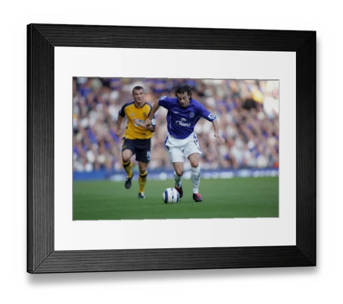 Framed Print : Outpacing the Defender: Simon Davies Lightning Sprint Framed Print : Outpacing the Defender: Simon Davies Lightning Sprint