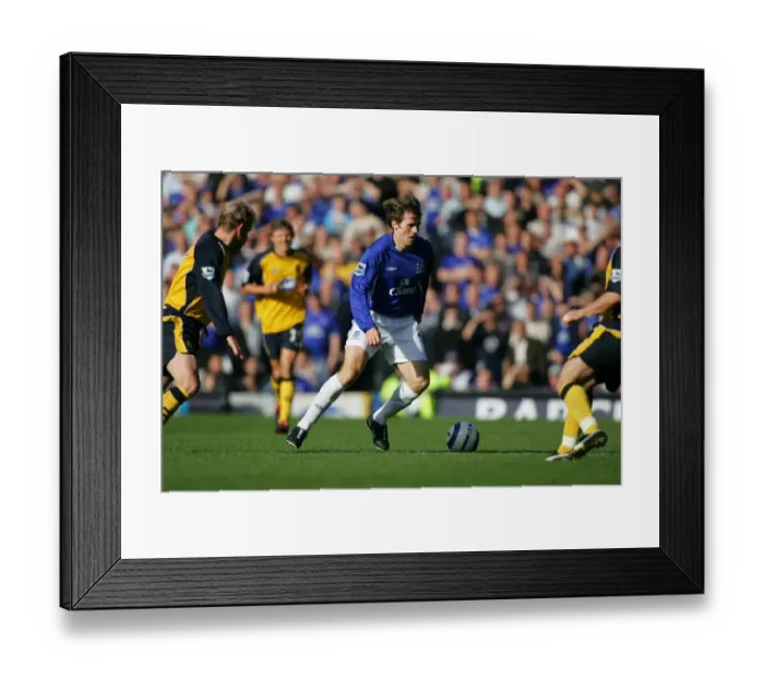Framed Print : Kevin Kilbane: Skillfully Dodging Defenders Framed Print : Kevin Kilbane: Skillfully Dodging Defenders