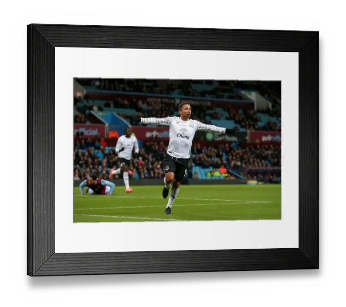 Framed Print : Aaron Lennon's Brace: Everton Secures Premier League Victory over Aston Villa