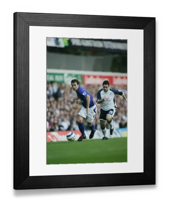 Framed Print : Everton FC: Simon Davies vs. Andy Reid - A Football Rivalry Framed Print : Everton FC: Simon Davies vs. Andy Reid - A Football Rivalry