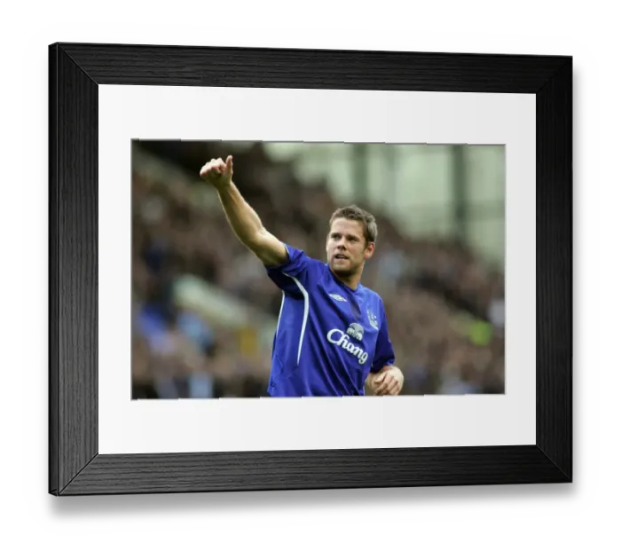 Framed Print : James Beattie's Thumbs-Up: Everton's Winning Moment