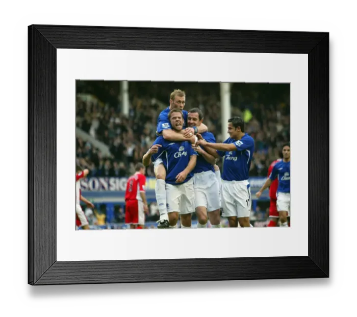Framed Print : Everton's Euphoric Moment: James Beattie's Goal Celebration with Duncan Ferguson