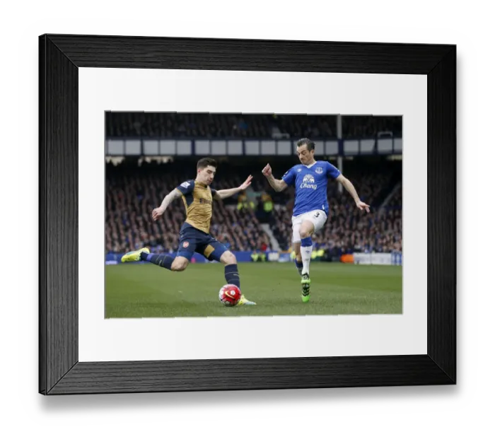 Framed Print : Bellerin vs Baines: Intense Battle for Ball Possession at Goodison Park - Everton vs Arsenal, Premier League Framed Print : Bellerin vs Baines: Intense Battle for Ball Possession at Goodison Park - Everton vs Arsenal, Premier League