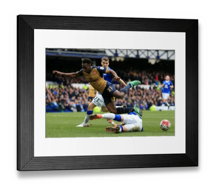 Framed Print : Danny Welbeck's Reaction: A Tough Encounter at Goodison Park - Everton vs Arsenal, Barclays Premier League Framed Print : Danny Welbeck's Reaction: A Tough Encounter at Goodison Park - Everton vs Arsenal, Barclays Premier League