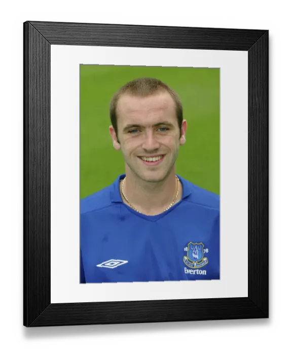 Framed Print : James McFadden: Everton Football Club's Tenacious Striker Framed Print : James McFadden: Everton Football Club's Tenacious Striker