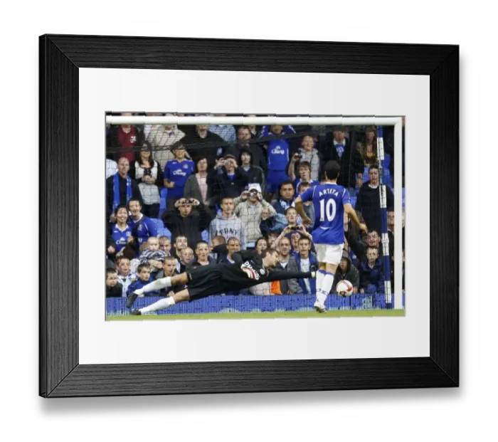 Framed Print : Football - Everton v PSV Eindhoven Pre Season Friendly Framed Print : Football - Everton v PSV Eindhoven Pre Season Friendly