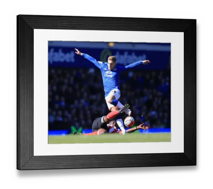 Framed Print : Deulofeu vs. Wanyama: Intense Battle at Goodison Park - Everton vs. Southampton, Barclays Premier League Framed Print : Deulofeu vs. Wanyama: Intense Battle at Goodison Park - Everton vs. Southampton, Barclays Premier League