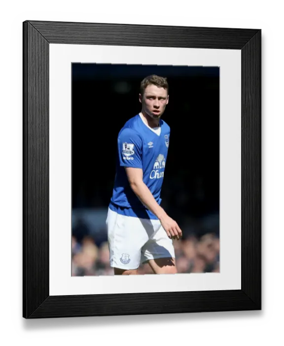 Framed Print : Everton vs AFC Bournemouth: Matthew Pennington in Action at Goodison Park, Premier League 2016 - PA Images