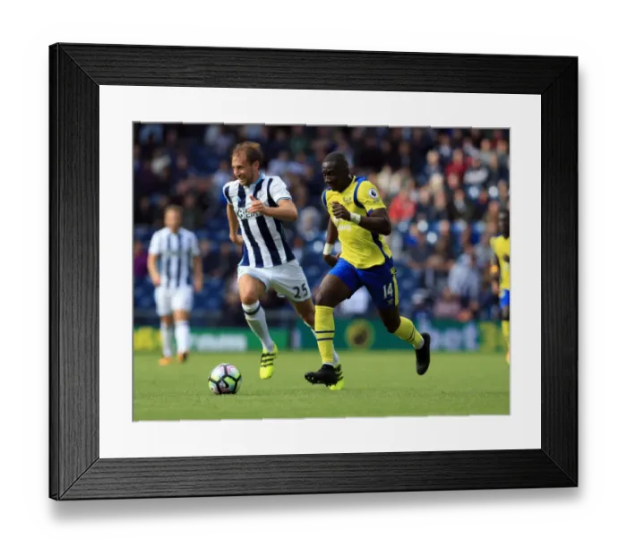 Framed Print : Yannick Bolasie in Action: Everton vs. West Bromwich Albion, Premier League Framed Print : Yannick Bolasie in Action: Everton vs. West Bromwich Albion, Premier League