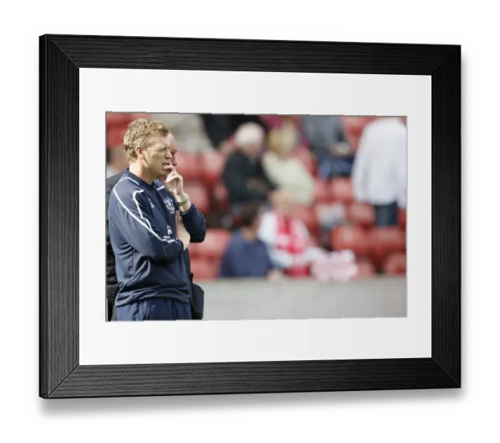 Framed Print : David Moyes and Everton Face Stoke City in Barclays Premier League Showdown (September 14, 2008) Framed Print : David Moyes and Everton Face Stoke City in Barclays Premier League Showdown (September 14, 2008)