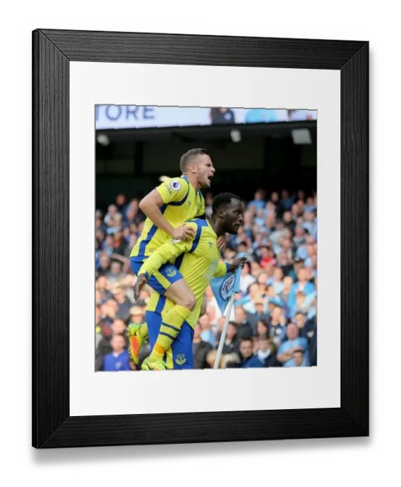 Framed Print : Everton's Victory: Tom Cleverley and Romelu Lukaku Celebrate First Goal Against Manchester City (Premier League) Framed Print : Everton's Victory: Tom Cleverley and Romelu Lukaku Celebrate First Goal Against Manchester City (Premier League)