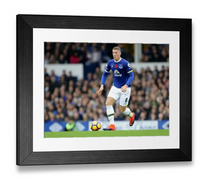 Framed Print : Premier League - Everton v West Ham United - Goodison Park Framed Print : Premier League - Everton v West Ham United - Goodison Park
