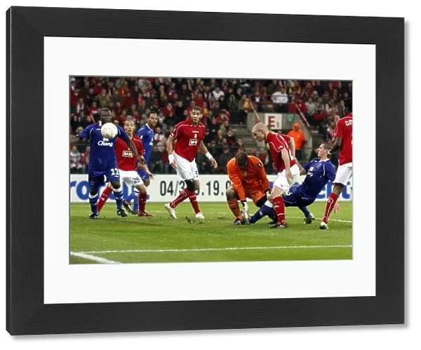 Phil Jagielka Scores First Goal for Everton in UEFA Cup Clash vs. Standard Liege (2008)