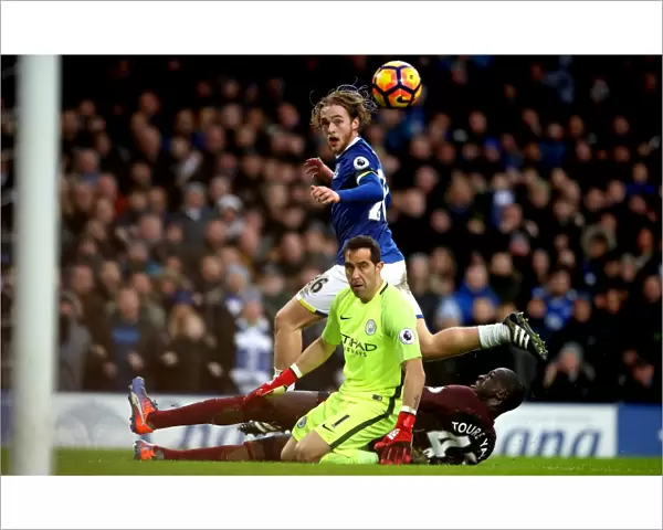 Tom Davies Scores Everton's Third Goal: Everton FC vs Manchester City at Goodison Park (Premier League)