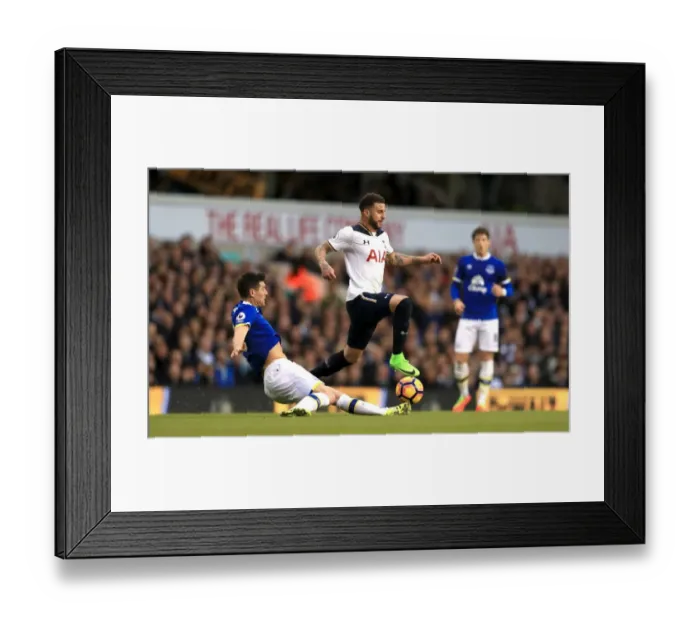 Framed Print : Gareth Barry's Slide Tackle on Kyle Walker: Everton vs. Tottenham Hotspur at White Hart Lane (Premier League) Framed Print : Gareth Barry's Slide Tackle on Kyle Walker: Everton vs. Tottenham Hotspur at White Hart Lane (Premier League)