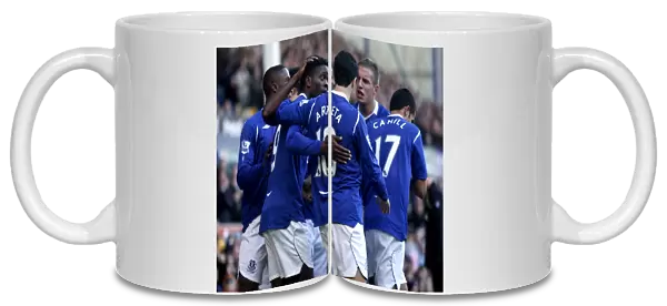 Football - Everton v Fulham - Barclays Premier League