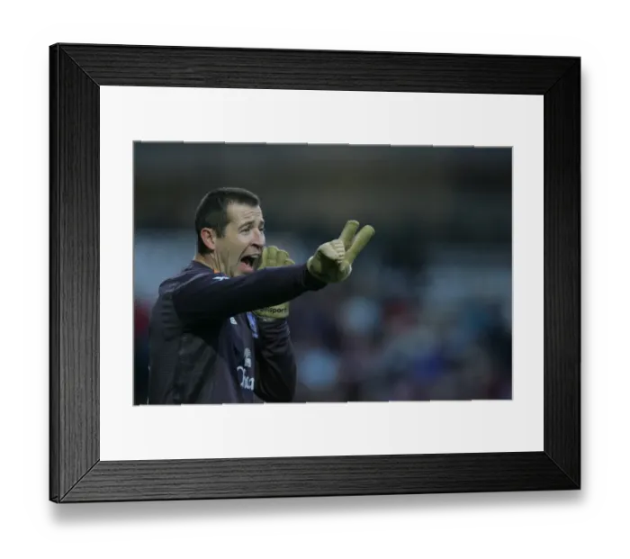 Framed Print : Nigel Martyn: Mastermind of Everton's Defensive Line