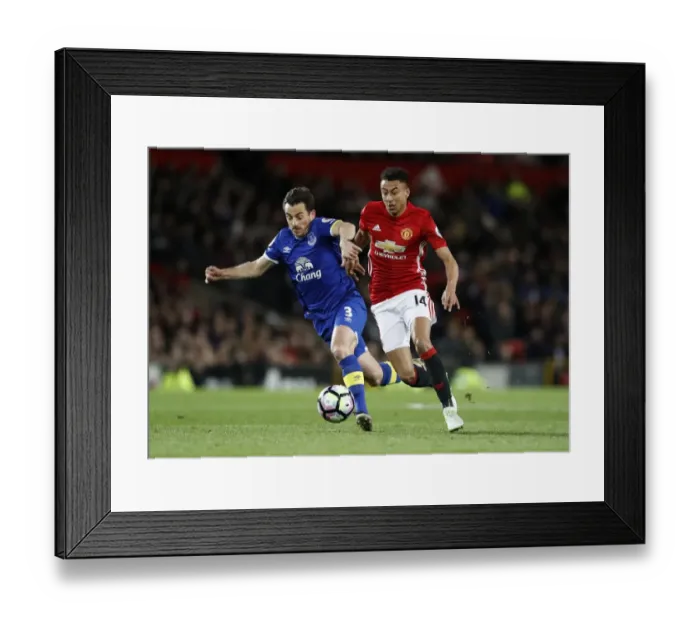 Framed Print : Premier League - Manchester United v Everton - Old Trafford Framed Print : Premier League - Manchester United v Everton - Old Trafford